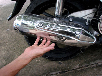 Chém người vì tiếng pô xe