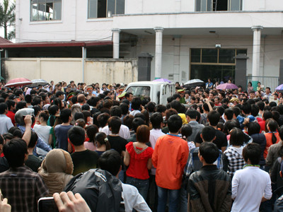 Hơn 2 nghìn công nhân đình công