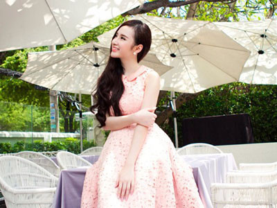 Angela Phương Trinh tung hình mới xinh như công chúa