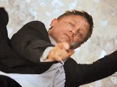 Daniel Craig thành công với “Định mức khuây khỏa”