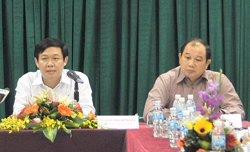 Hai bộ nặng lời, lộ ra nhiều chuyện