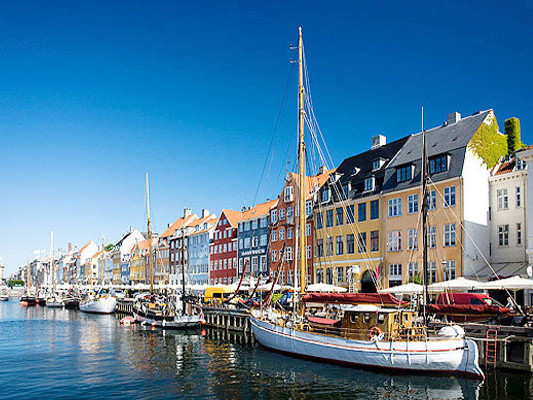 Những lý do để dừng chân ở 'xứ sở nàng tiên cá'