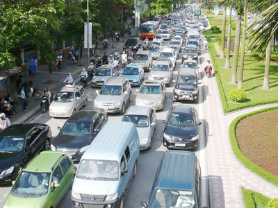Hạn chế xe cá nhân: Cần làm rõ cơ sở khoa học
