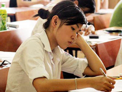 Đình chỉ tuyển sinh ba trường đại học, cao đẳng