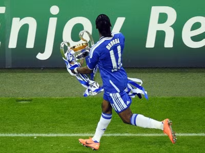 Vinh danh 'voi rừng' Drogba