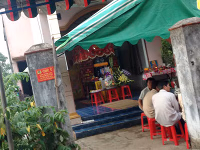 Đám tang người mẹ xấu số