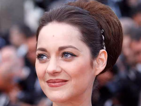 Đề cử Quả cầu vàng 2013: Các phim lớn chia nhau cơ hội