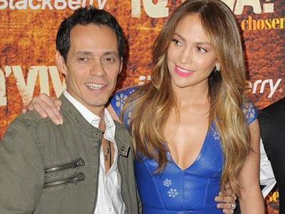 Jennifer Lopez và Marc Anthony lại tay trong tay