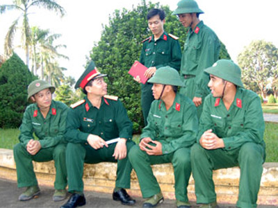 Trai Hà Thành canh miền biên viễn