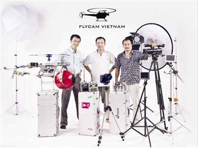 Đốt tiền thu tiền từ flying-cam