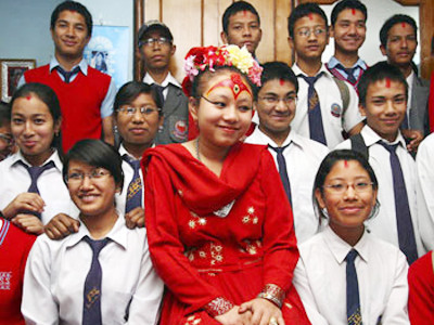 Khi Nữ thần sống không còn ngôi vị