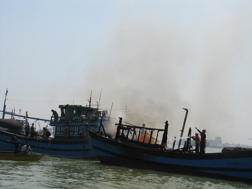 Hiện trường vụ cháy. Ảnh: Nguyễn Huy