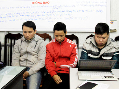 Phát tán phim ‘nóng’ - chiêu kiếm bộn tiền