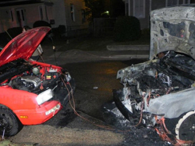 Đấu nối ắc-quy để khởi động xe: Cần thận trọng!