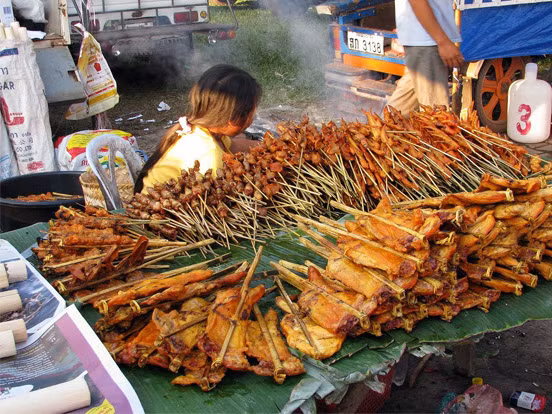 'Phượt' Lào vừa hay vừa rẻ