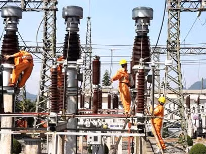 Ba 'ông lớn' liên minh để độc quyền?