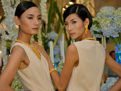 Hoàng Thùy, Lê Thúy đoạt giải 'Người mẫu của năm'