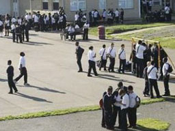 Học sinh thắng kiện 41,7 triệu USD