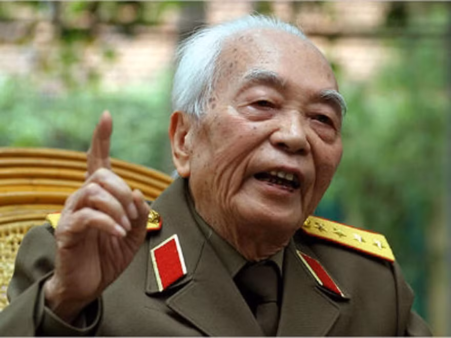 Hai cuộc gặp giữa TNS Mỹ John McCain với Tướng Giáp