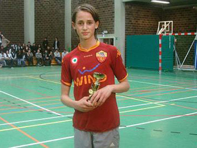 Ngôi sao trẻ Adnan Januzaj của M.U và cuộc đời kỳ lạ