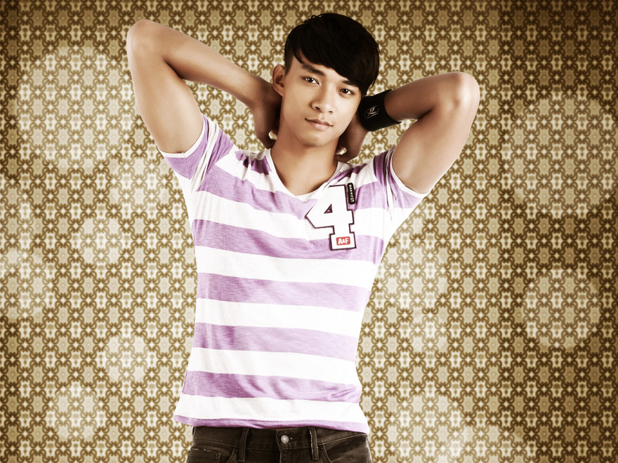 Giải vàng Siêu mẫu Vũ Mạnh Hiệp khoe vẻ nam tính