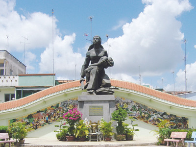 Làng tiến sĩ bên sông Tiền