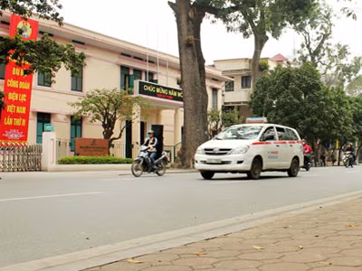 Hà Nội lý giải việc đặt ga tàu điện cạnh hồ Gươm