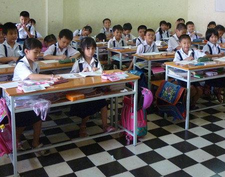 Quỹ lớp, quỹ trường: Thu chi thoải mái tiền tỷ