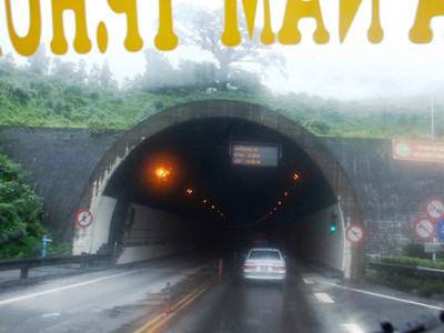 hầm đường bộ Hải Vân