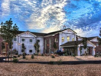 Con gái Michael Jackson học ở trường dành cho trẻ ‘đặc biệt’