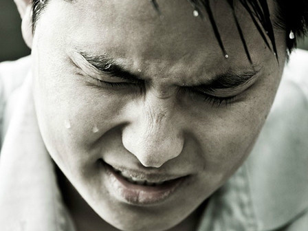 Định 'qua đường' sau 10 năm bên vợ