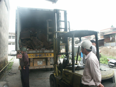 Phát hiện gần 150 container rác nhập lậu