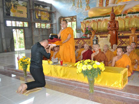 Chuyện đời của sư thầy hoàn tục sau khi 'khoá môi' Mr Đàm