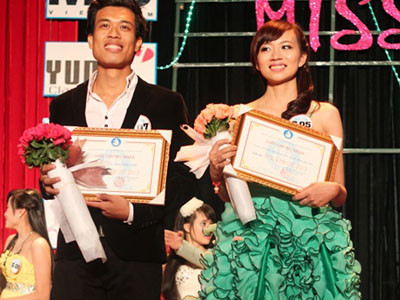 Hé lộ những cặp đôi 'hot' nhất Ét-vê Giao thông