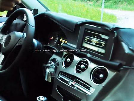 'Ngó' nội thất Mercedes-Benz C-Class đời 2014