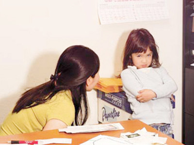 Dạy trẻ hư không dùng roi vọt