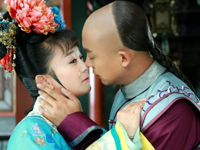 Ngán cảnh hôn trong ‘Tân Hoàn Châu Cách Cách'