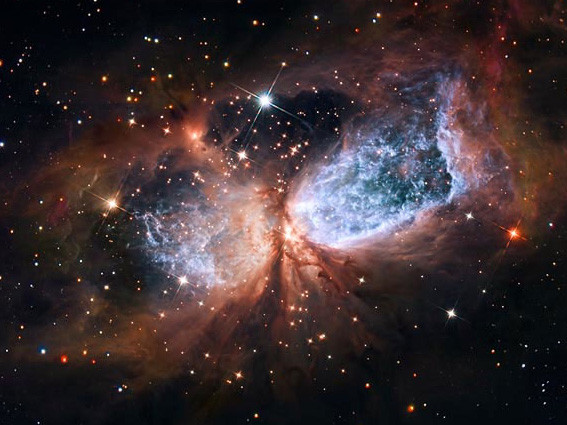 'Cánh bướm' tuyệt đẹp trong vũ trụ