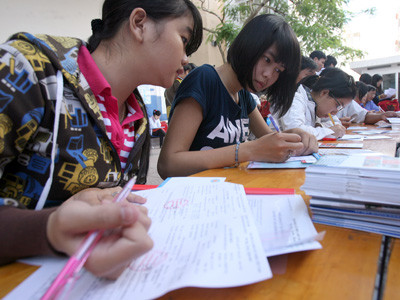 Không tuyển người tốt nghiệp ngoài công lập là trái luật