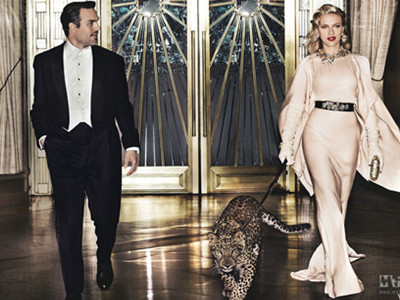 Sao quyến rũ bên cạnh thú dữ