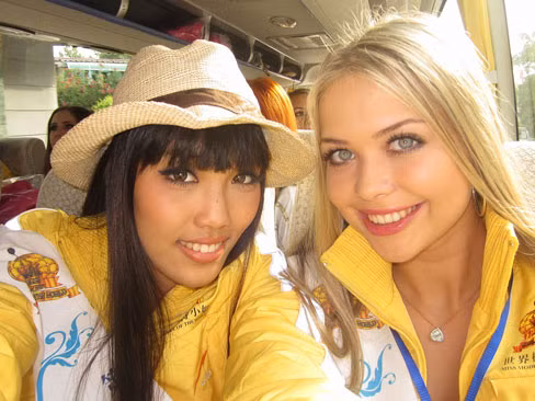 Lan Khuê: Mắt to tròn ấn tượng với Miss Model