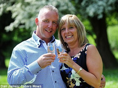 Trúng số gần 34 tỉ đồng mà không hay biết