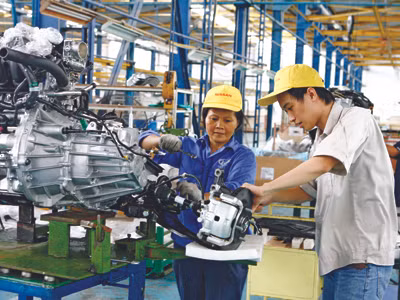 Khơi vốn hơn giảm thuế