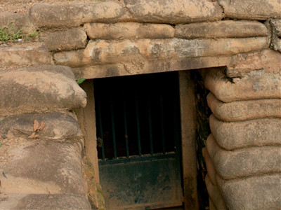 Thăm hầm Đờ Cát sau 58 năm chiến thắng Điện Biên Phủ