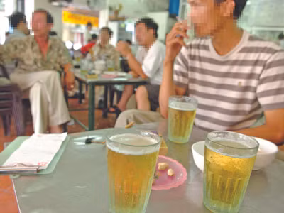 Lùm xùm chuyện thách cắn 'của quý' 100 triệu đồng