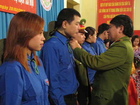 Chuyện của một thanh niên tình nguyện ‘dính H’