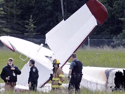 Máy bay lại cháy ở Mỹ, 10 người chết