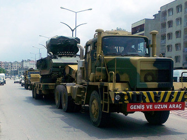 Thổ Nhĩ Kỳ tăng cường vũ khí chiến đấu tại biên giới Syria