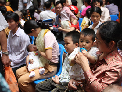 Khó thực hiện giảm tải bệnh viện