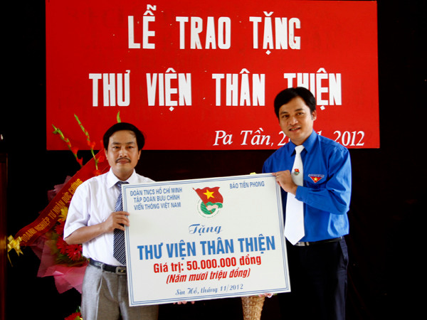 Mang tri thức đến Pa Tần